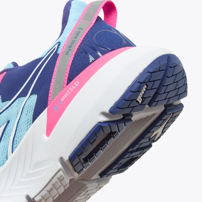 DIADORA Mythos Blushield Volo 3 W