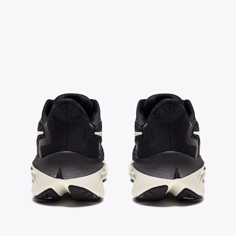 DIADORA STRADA