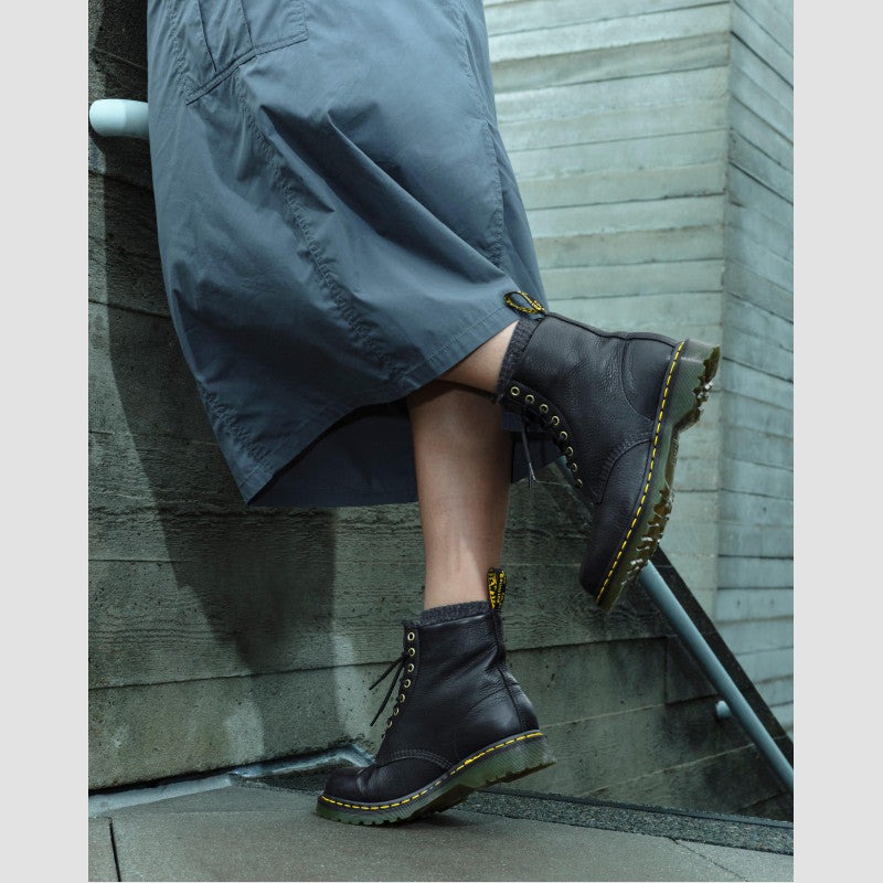 Dr. Martens 1460 Black Grizzly