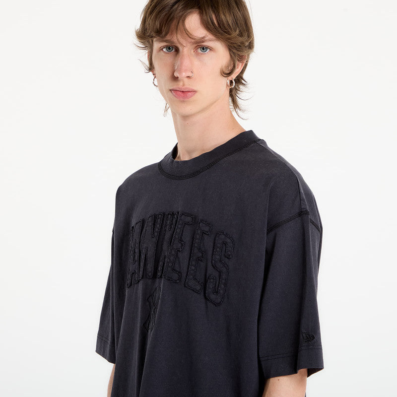 New Era MLB Washed Boxy Tee New York Yankees UNISEX Black