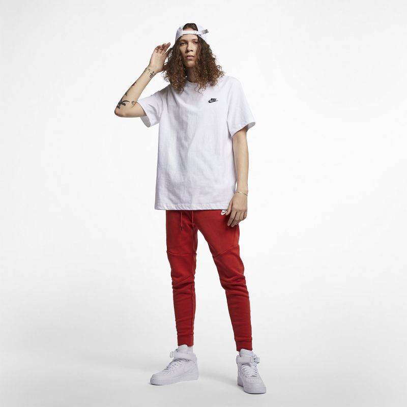 Nike Sportswear Club SS laisvalaikio marškinėliai