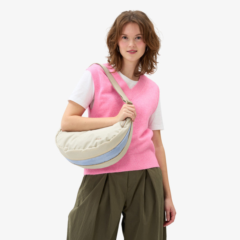AEVOR Sling Bag Off-White 0,9