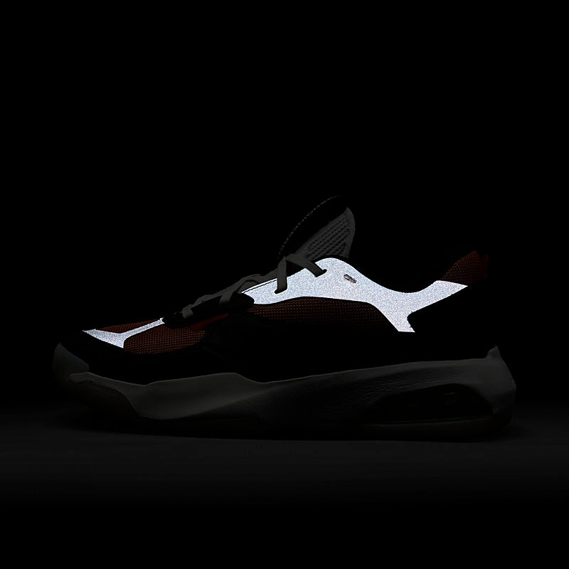 Nike Air 200E