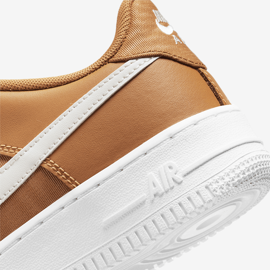 Nike Air Force 1 LV8 2