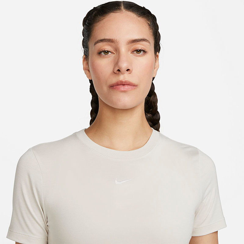 Nike Sportswear Essential