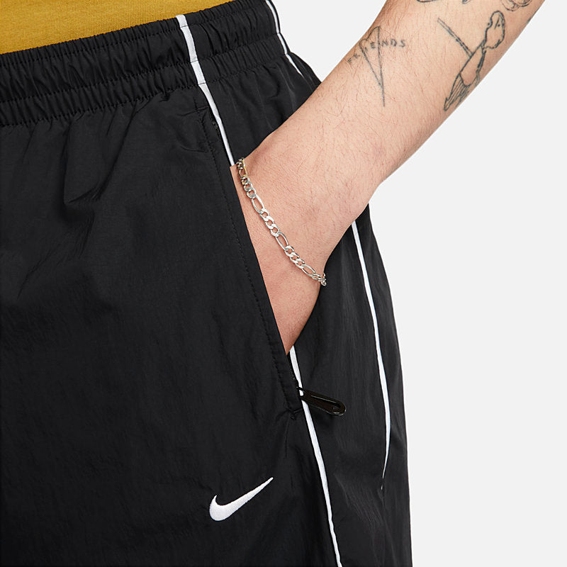 Nike Solo Swoosh