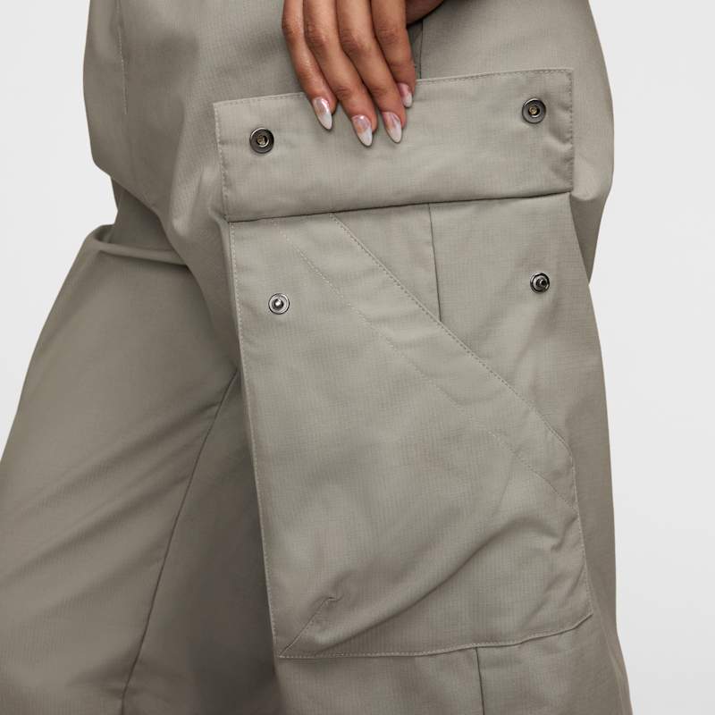 Nike Wmns Sportswear Essential