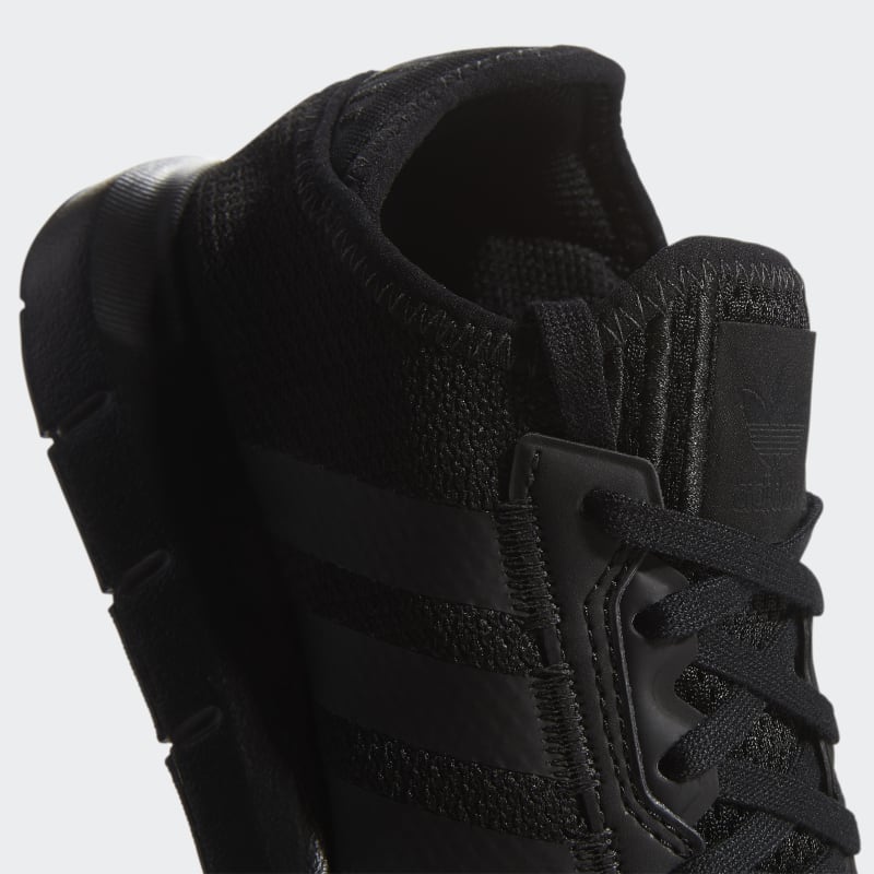 adidas Swift Run X