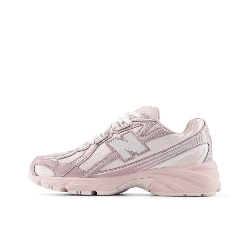 New Balance 770