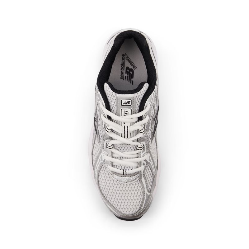 New Balance 740