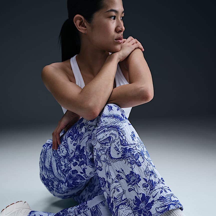Nike Sportswear Collection Women's Mid-Rise Jacquard Track Pants White/ Hyper Royal/ White