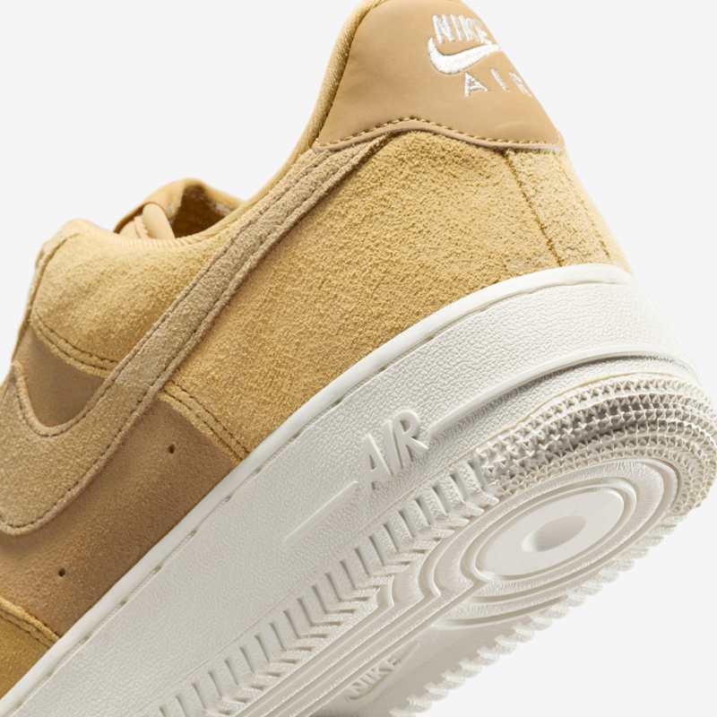 Nike Wmns Air Force 1’07