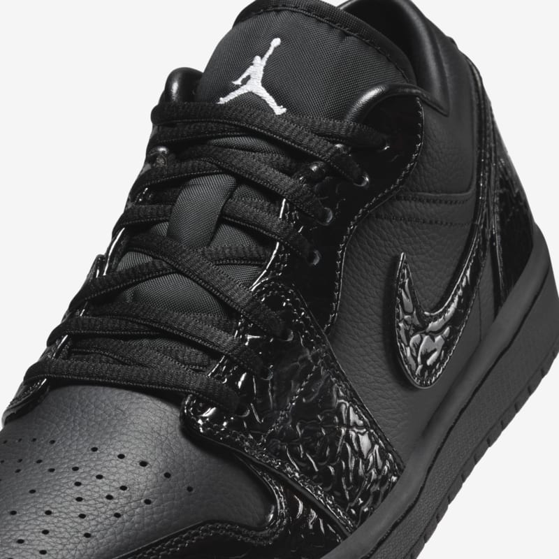 Air Jordan 1 Low SE Black/White/Metallic Silver/Black