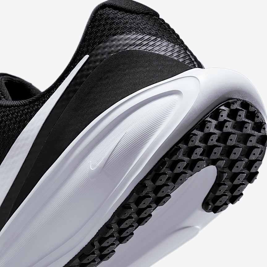 Nike Wmns Revolution 8