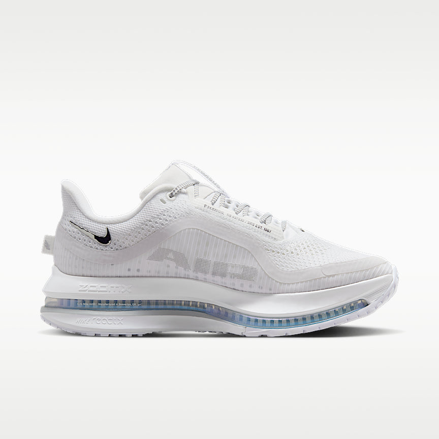 Nike Wmns Pegasus Premium