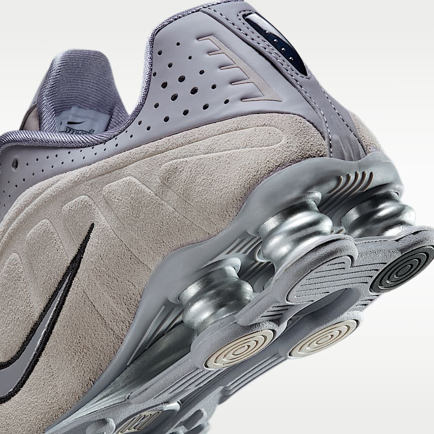 Nike Wmns Shox R4 Cement Grey/ Black-College Grey-Mtlc Silver