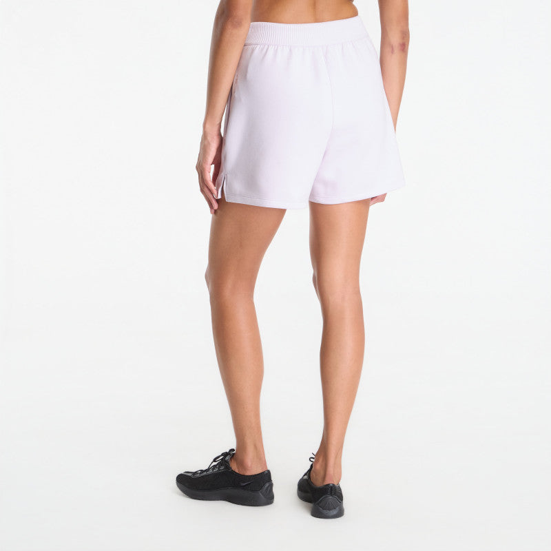 Nike 24.7 ImpossiblySoft Women's Dri-FIT Mid-Rise Loose 4" Shorts Bleached Lilac/ Platinum Violet