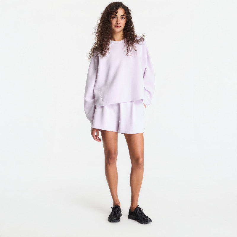 Nike 24.7 ImpossiblySoft Women's Dri-FIT Mid-Rise Loose 4" Shorts Bleached Lilac/ Platinum Violet