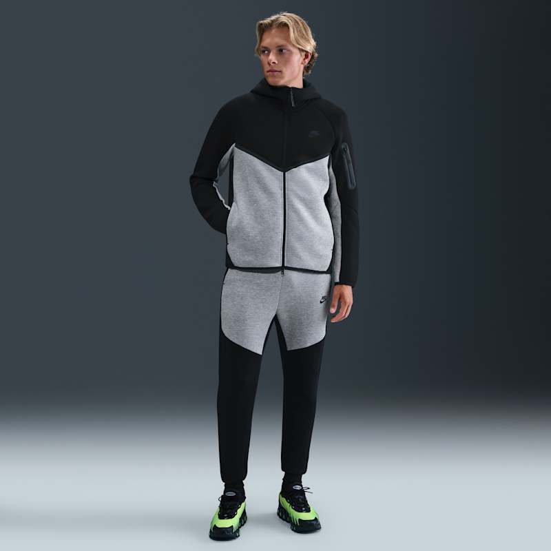 Nike Tech