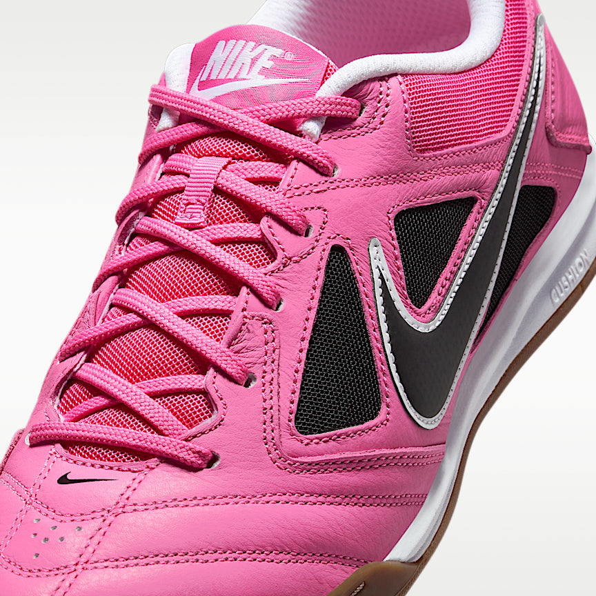 Nike Gato