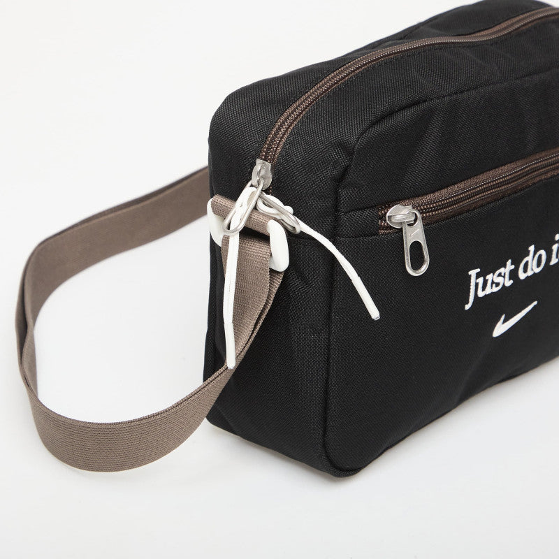 Nike Heritage 2.0 Color-Block Crossbody Bag 4L Black/ Ironstone/ Sail