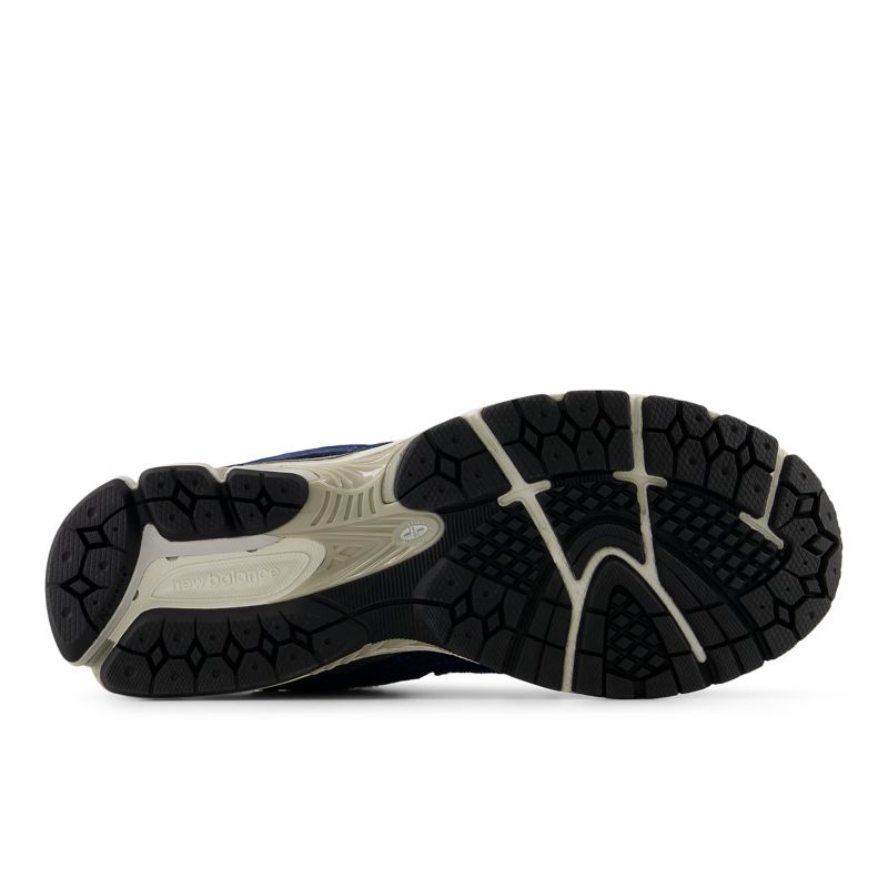 New Balance 2002R Navy/ Raincloud