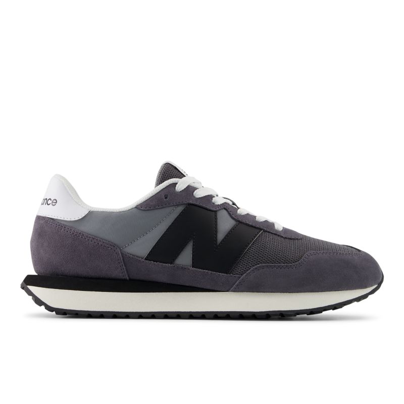 New Balance 237