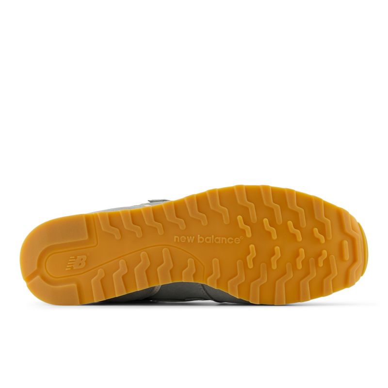 New Balance 373