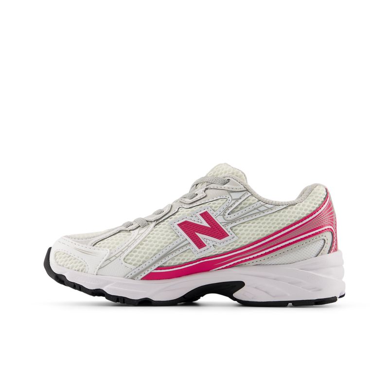 New Balance 740 GS