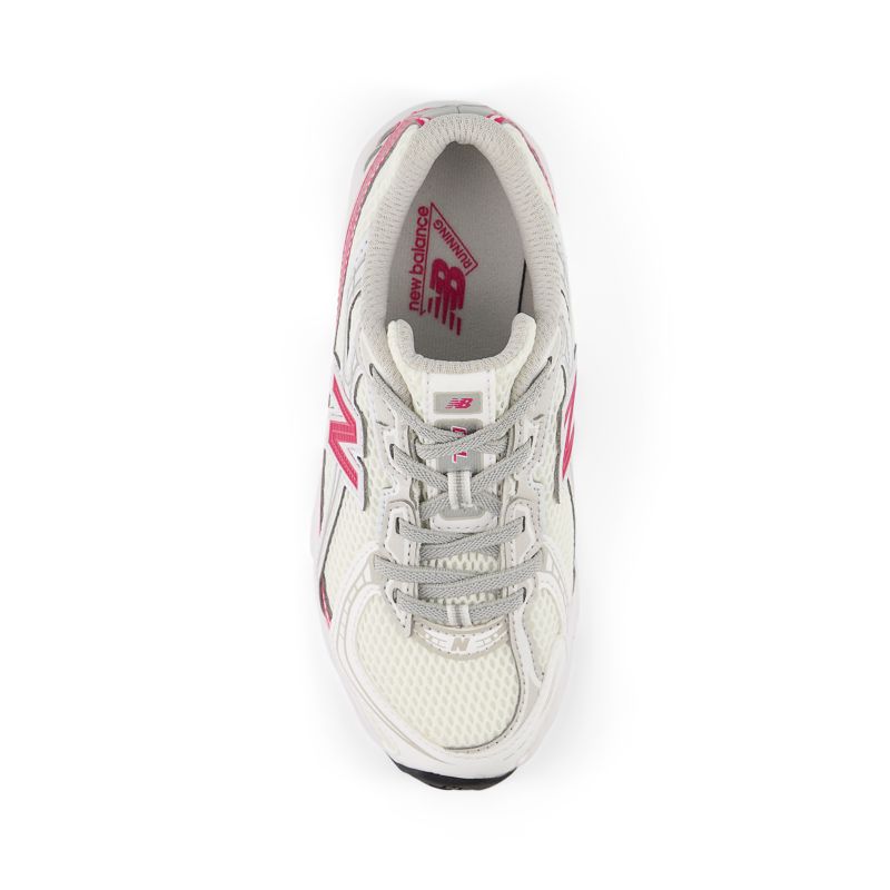 New Balance 740 GS