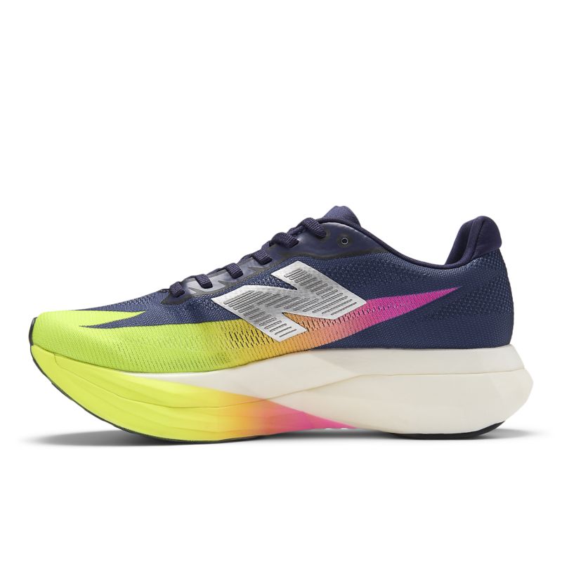 New Balance FuelCell SC Elite V5