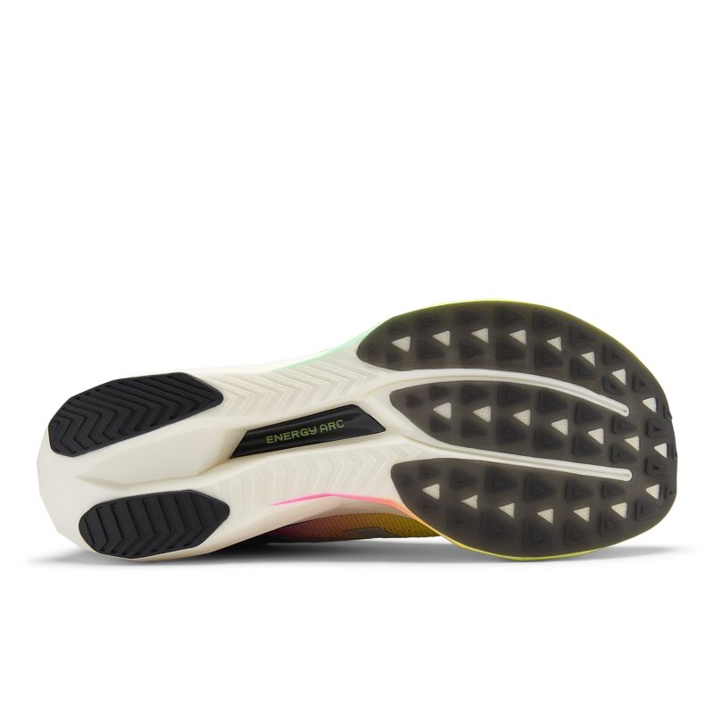 New Balance FuelCell SC Elite V5
